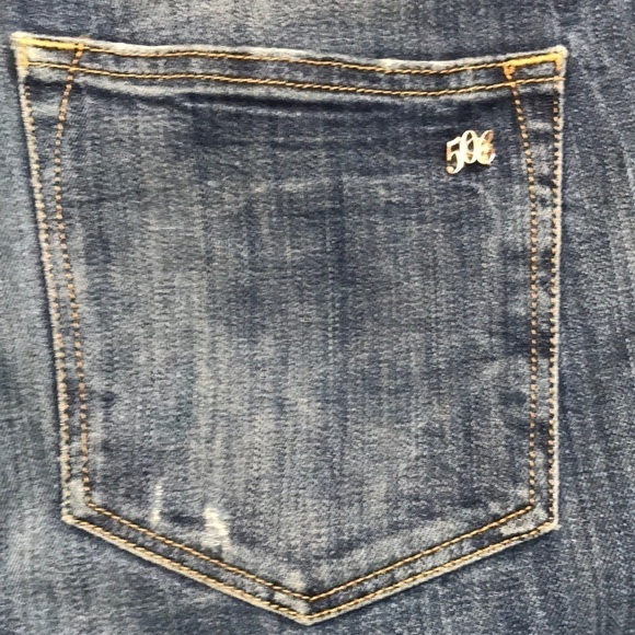 50 Carat Fashion Nova Distressed Tiffany Jeans - Picture 2 of 15